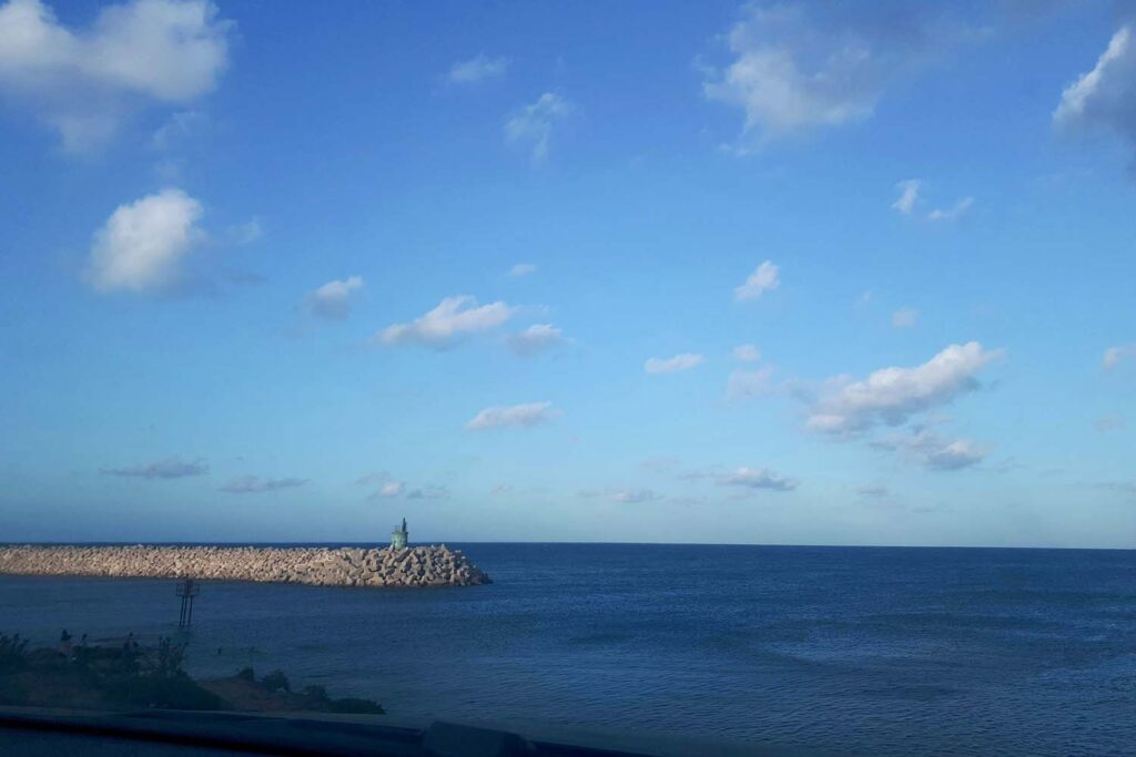 ディープブルーミラーコンセプト画像