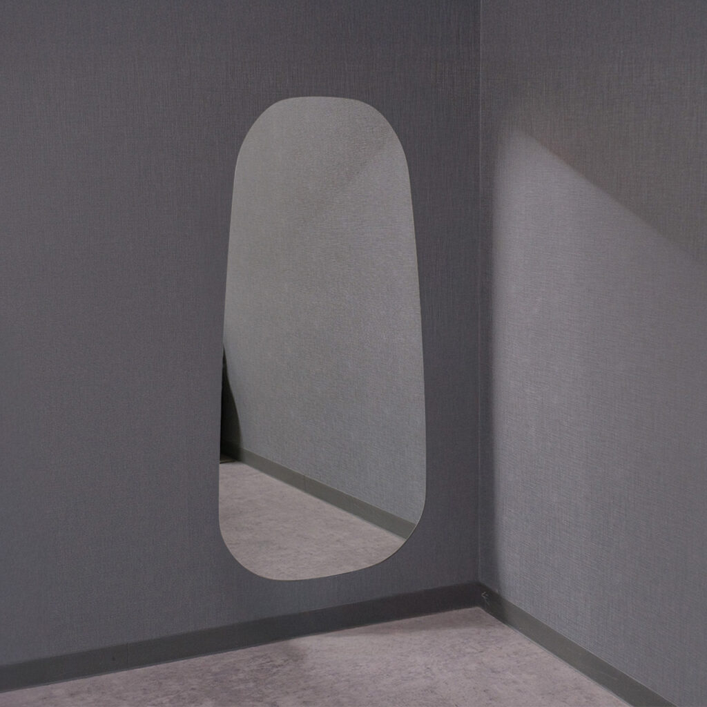 ウェーブミラー エリプスの実物写真